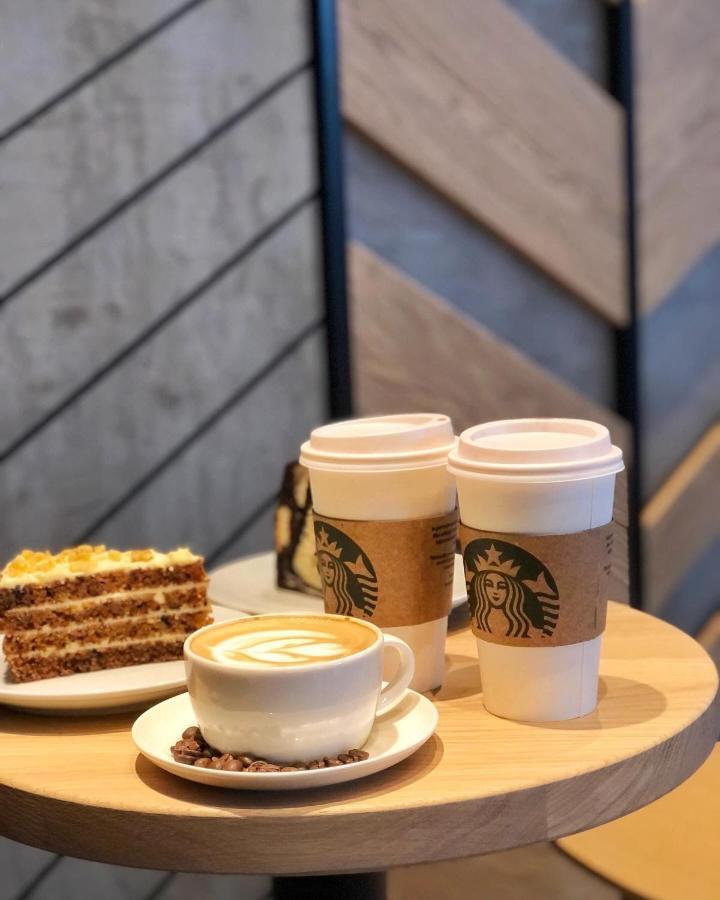 Cher Hotel & Spa Taksim Istanbul Exterior foto Starbucks coffee