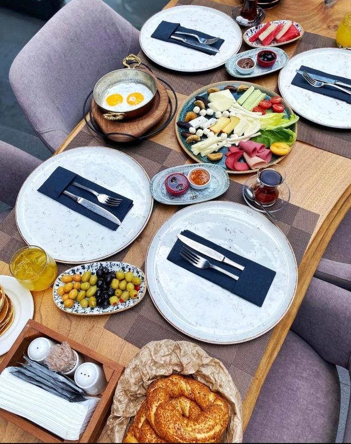 Cher Hotel & Spa Taksim Istanbul Exterior foto A typical Turkish breakfast