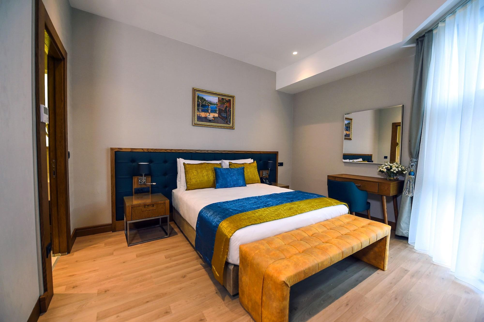 Cher Hotel & Spa Taksim Istanbul Exterior foto A bedroom at the hotel